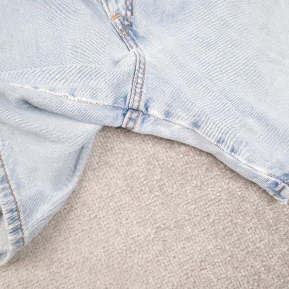 VTG Levis Classic Fit Size 16 Light Wash Denim Blue Jean Shorts - Picture 11 of 13